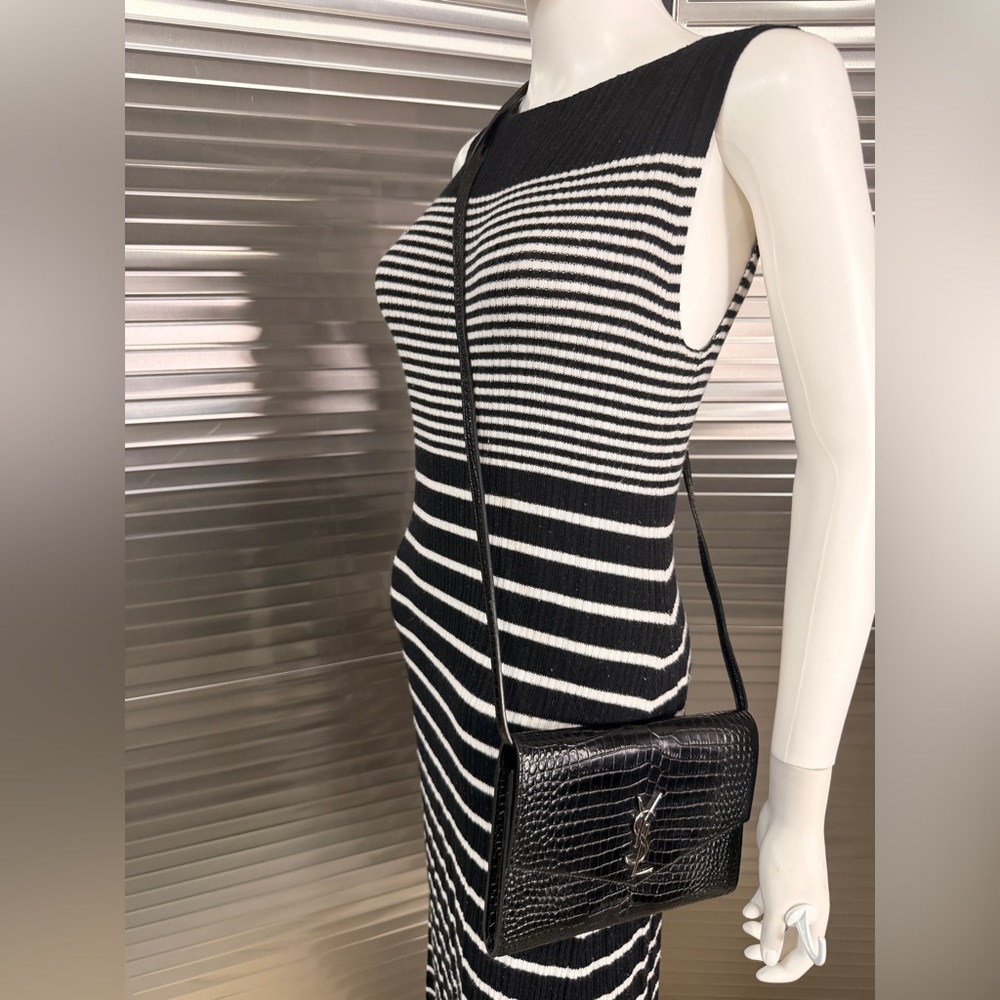 Saint Laurent Cassandra Black Croc-Embossed Envelope Wallet Crossbody Bag - Picture 14 of 15